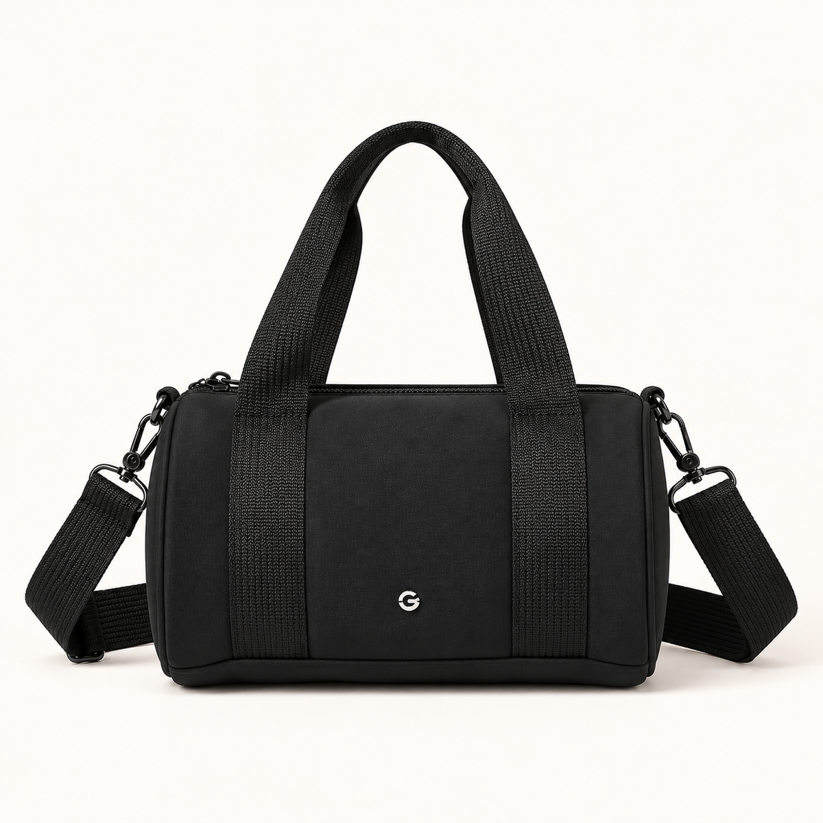 Sac de sport noir 5 L, vue de face avec anses et bandoulière