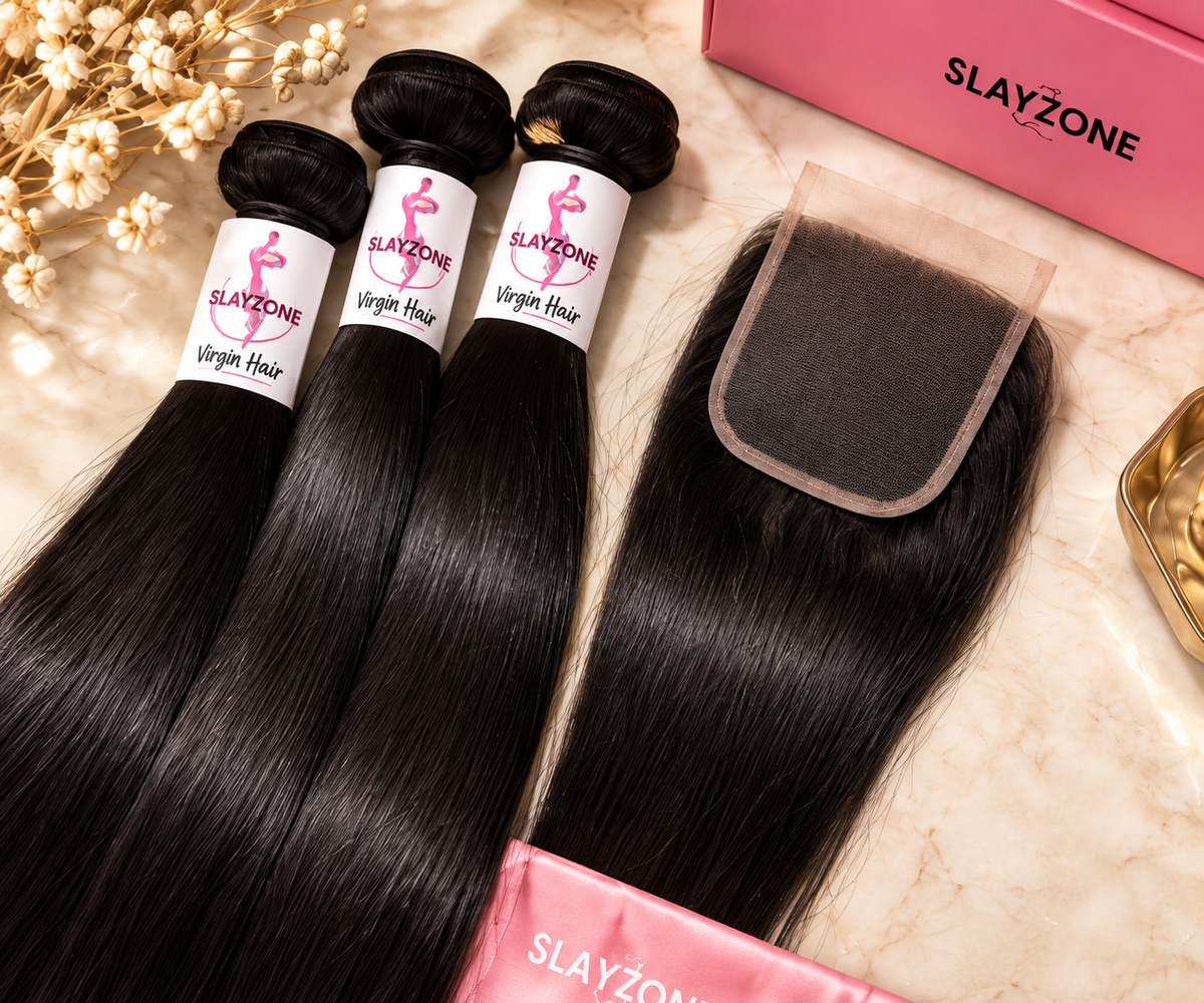 Mèches SLAYZONE et lace closure avec packaging rose sur fond crème