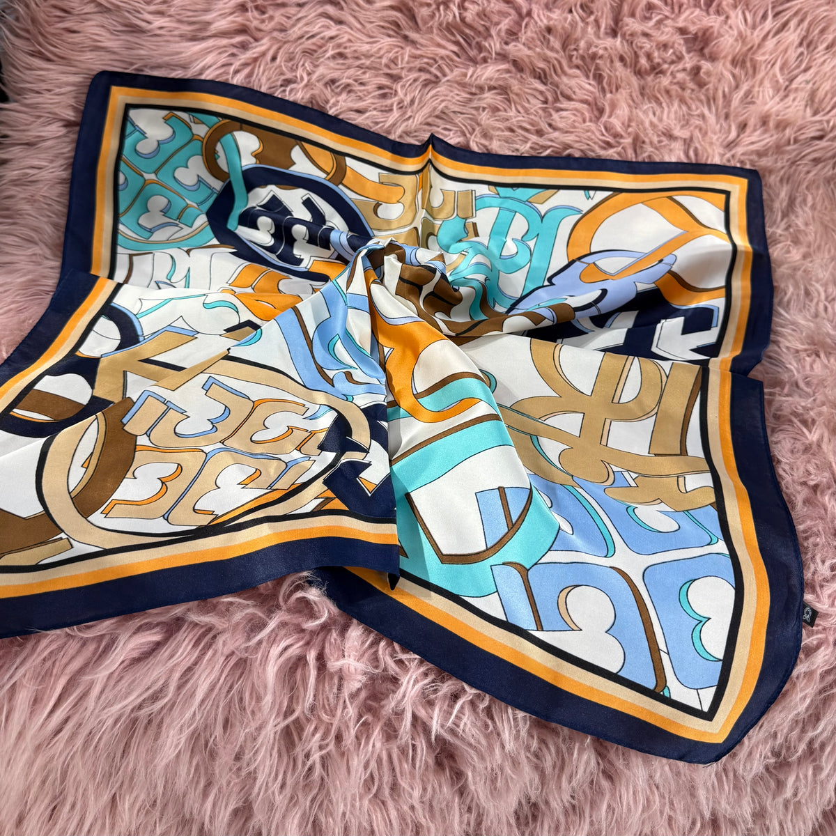 Foulard NDELLA