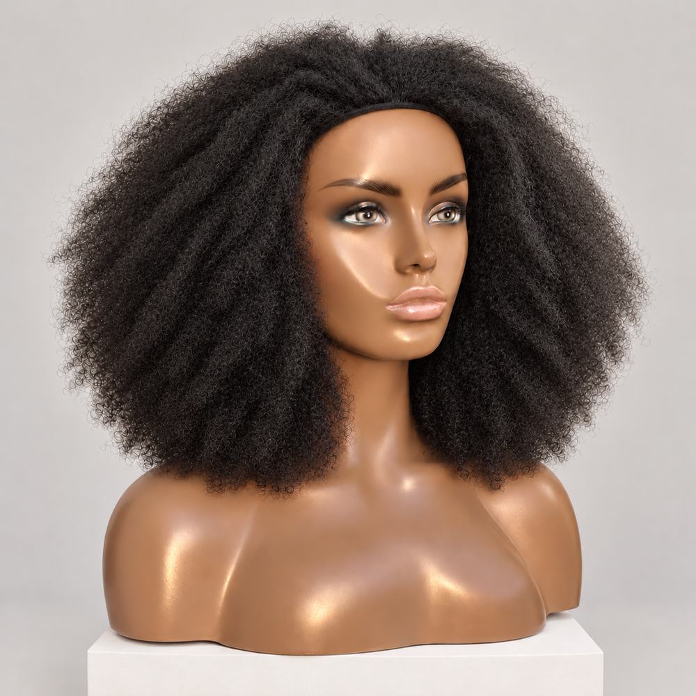 Perruque AMINA Virgin, texture crépue 4C — vue de face sur mannequin