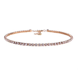 Colliers superposés à strass